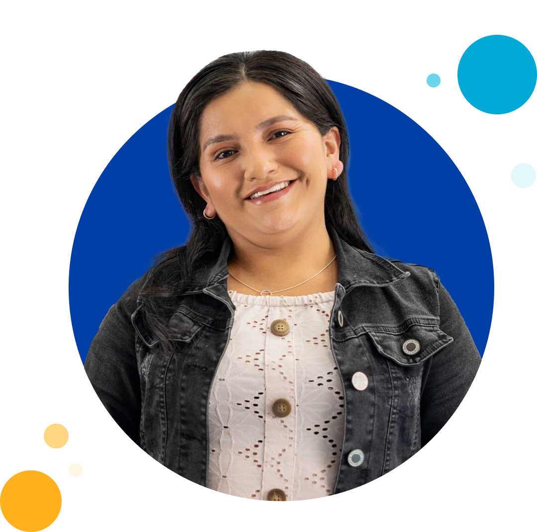 Mujer emprendedora sonriendo