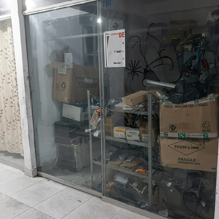 Tienda I-211 del C.C. Oro Azul